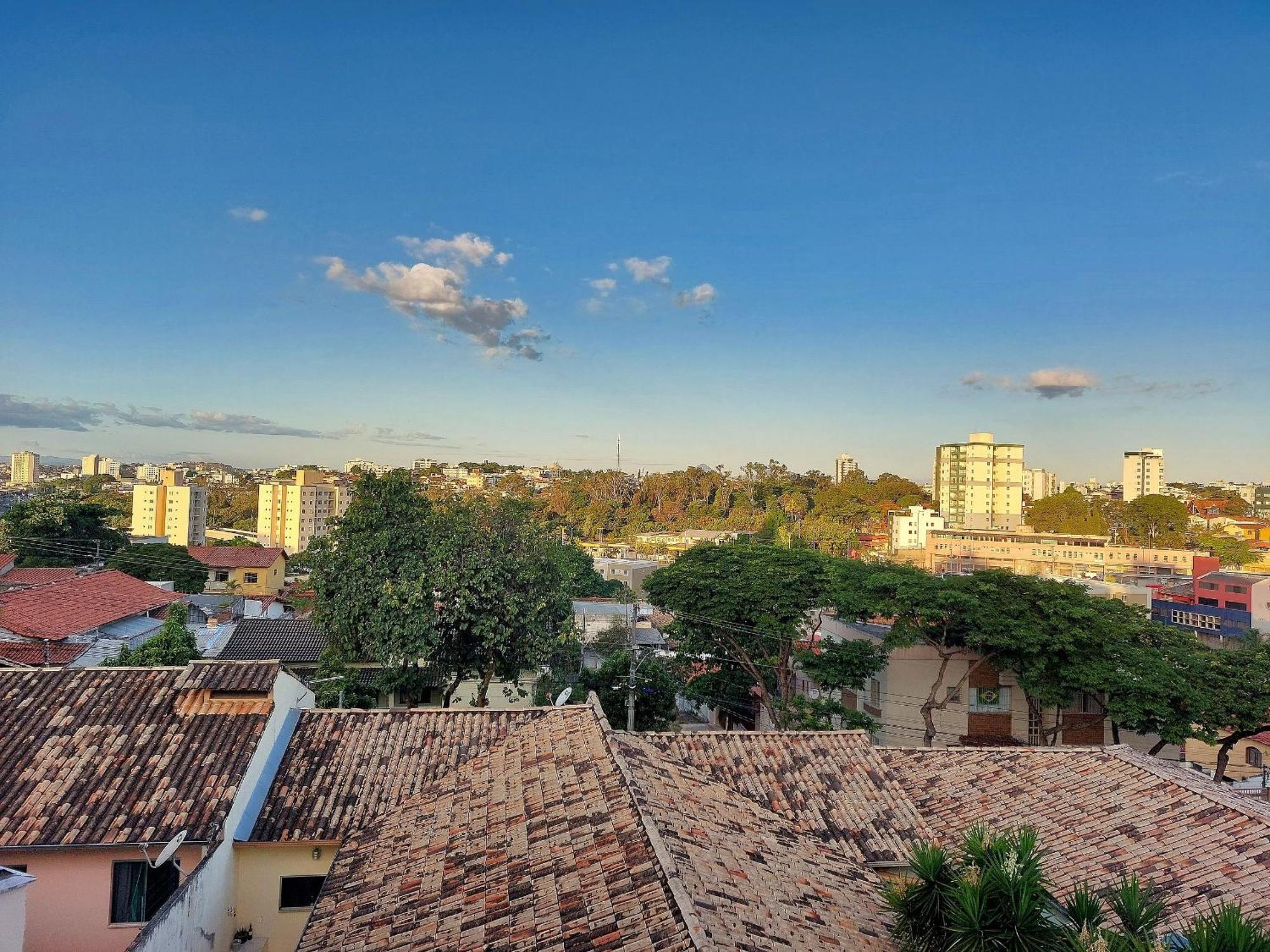 Casa Confortavel E Segura Na Regiao Da Pampulha Belo Horizonte Eksteriør billede